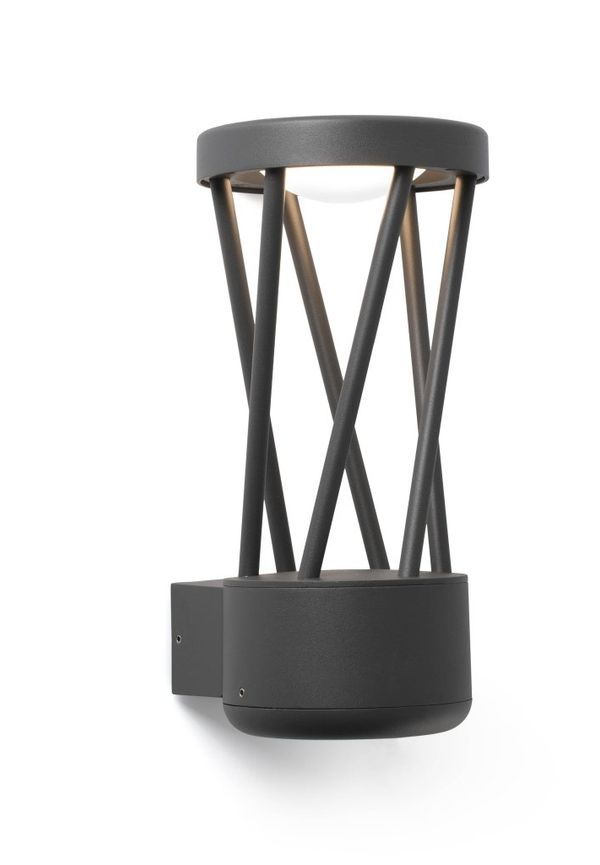 Ikonisk aluminiumlampa 2025 från Faro Barcelona.