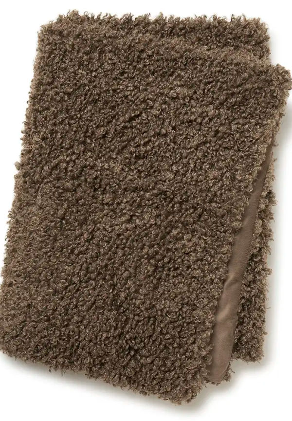 Cool fårskinnsmöbel 2025 från Skinnwille.