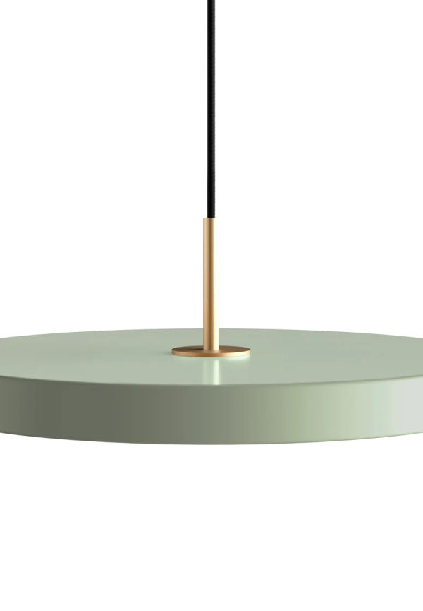 Härlig taklampa 2025 från UMAGE.