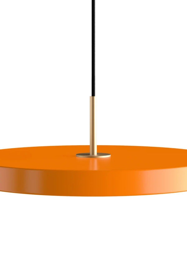 Klassisk Lampa som passar bra vid många olika tillfällen.