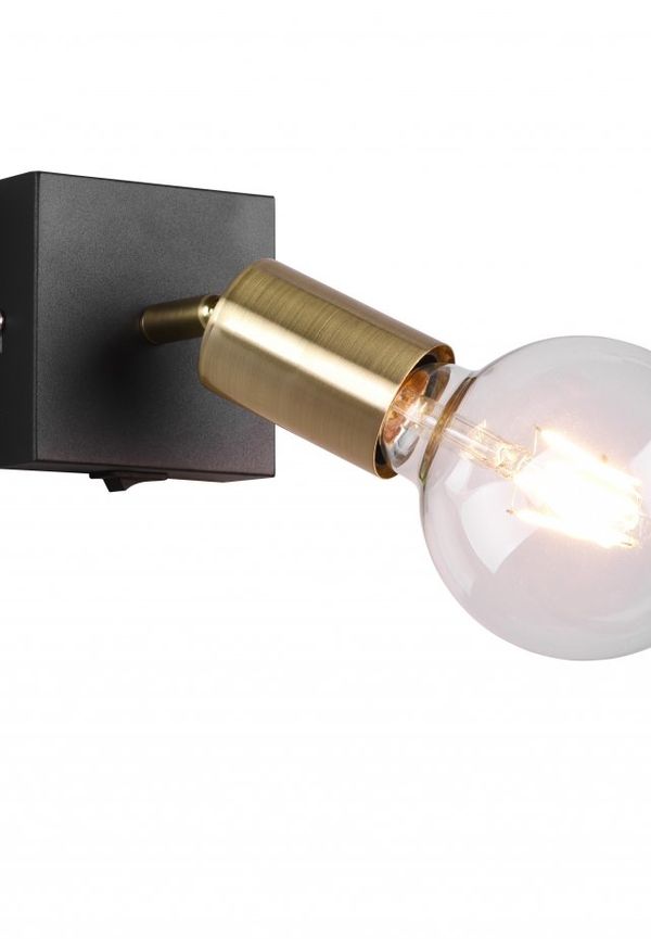 Riktigt snygg sänglampa i svart från Trio Lighting.