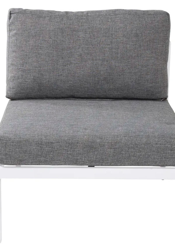 Fin aluminiumsoffa i grått från Venture Design.