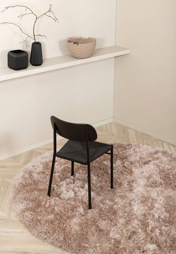 Stilren ryamatta 2025 från Venture Home.