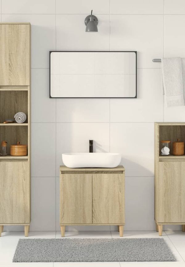 Moderiktig möbel i brun färg gjord i ek.