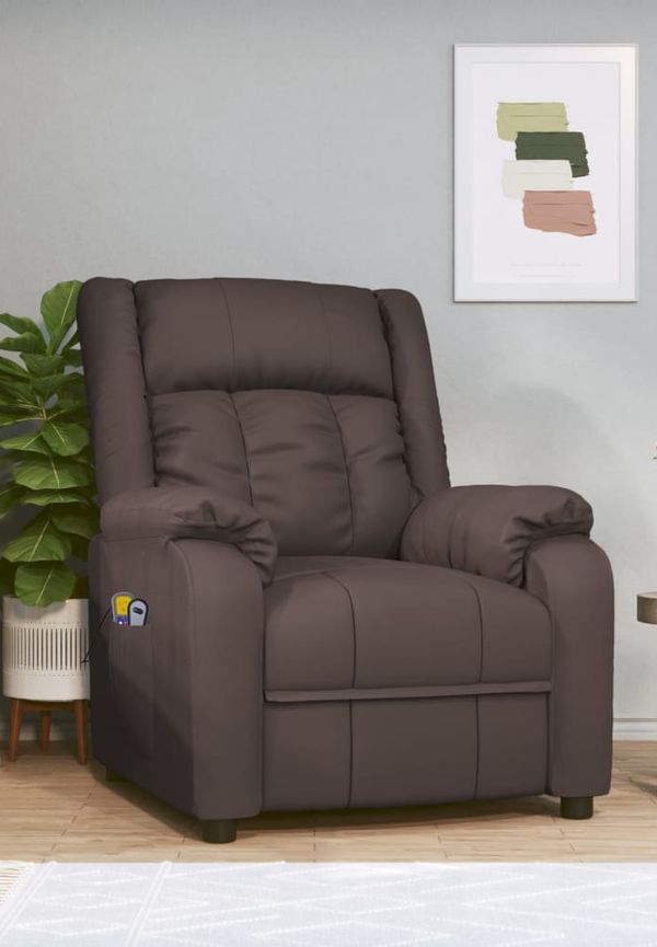 Riktigt snygg Fåtölj som passar bra vid många olika tillfällen.