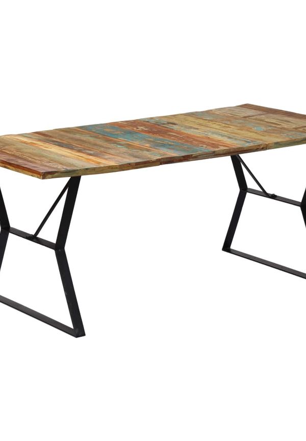 Exklusiv bord som passar bra vid många olika tillfällen.