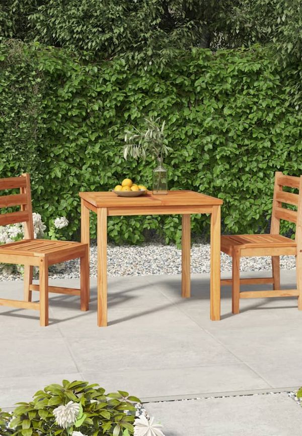 Supersnygg bord i brun färg gjord i teak.