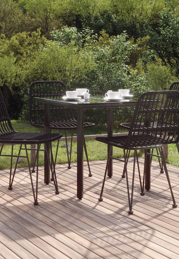 Fantastiskt fin bord som passar bra vid många olika tillfällen.