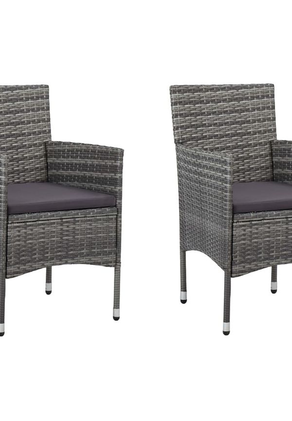 Klassisk Stol som passar bra vid många olika tillfällen.