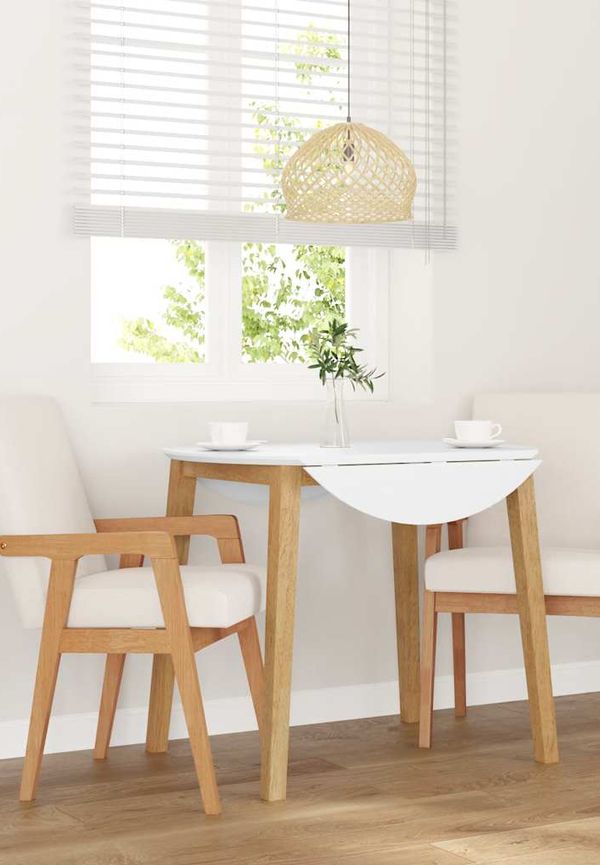 Brun stol som passar perfekt till sommaren 2025!