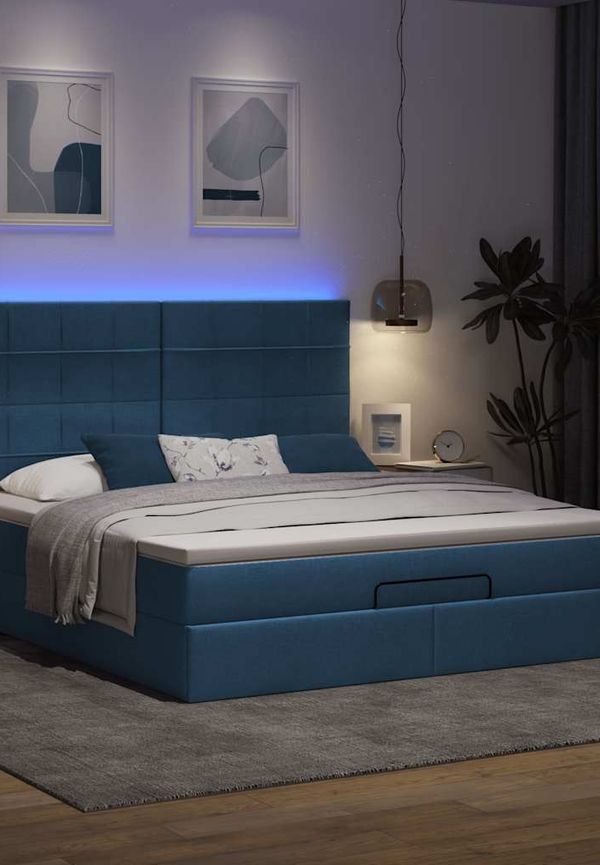 Otroligt snygg Säng som passar bra vid många olika tillfällen.