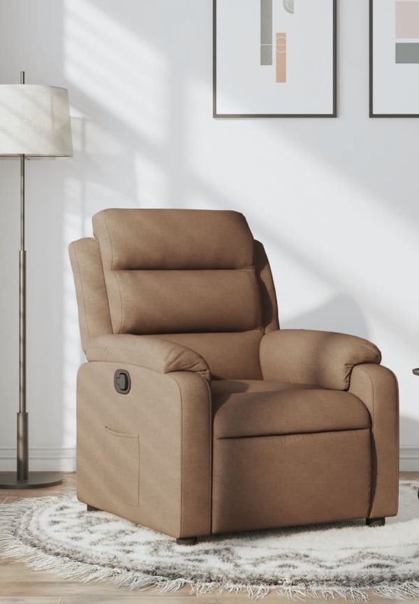 Jättesnygg Fåtölj som passar bra vid många olika tillfällen.