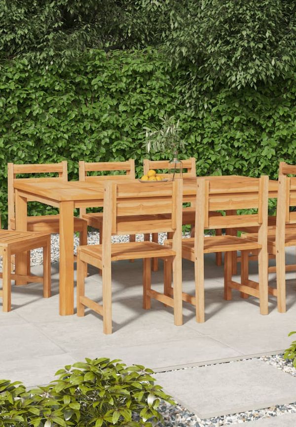 Riktigt snygg Stol som passar bra vid många olika tillfällen.