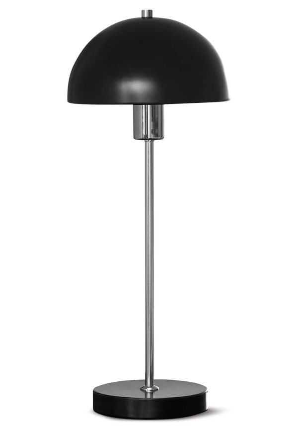 Modern Lampa som passar bra vid många olika tillfällen.