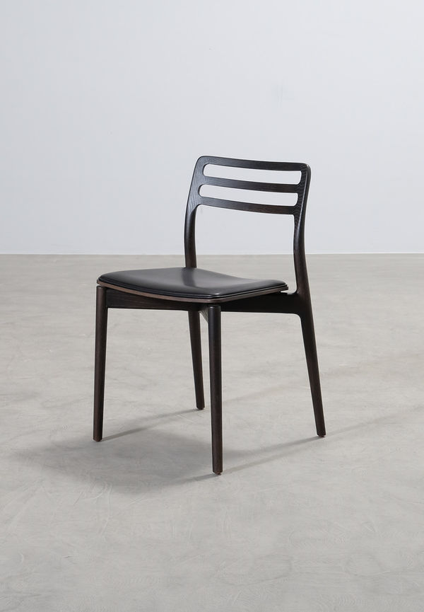 Fantastiskt snygg ekstol 2025 från Vipp.