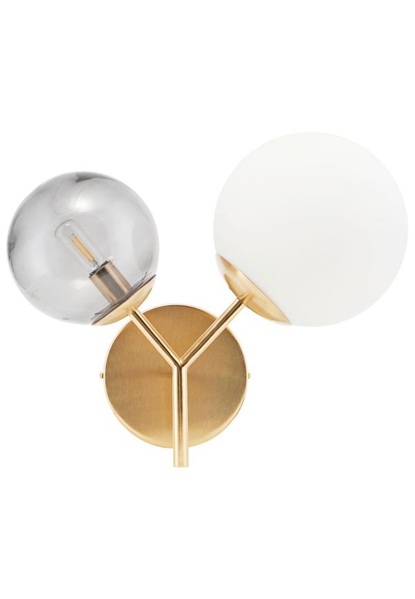 Riktigt snygg Lampa som passar bra vid många olika tillfällen.