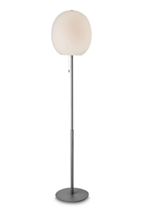 Riktigt fin Lampa som passar bra vid många olika tillfällen.