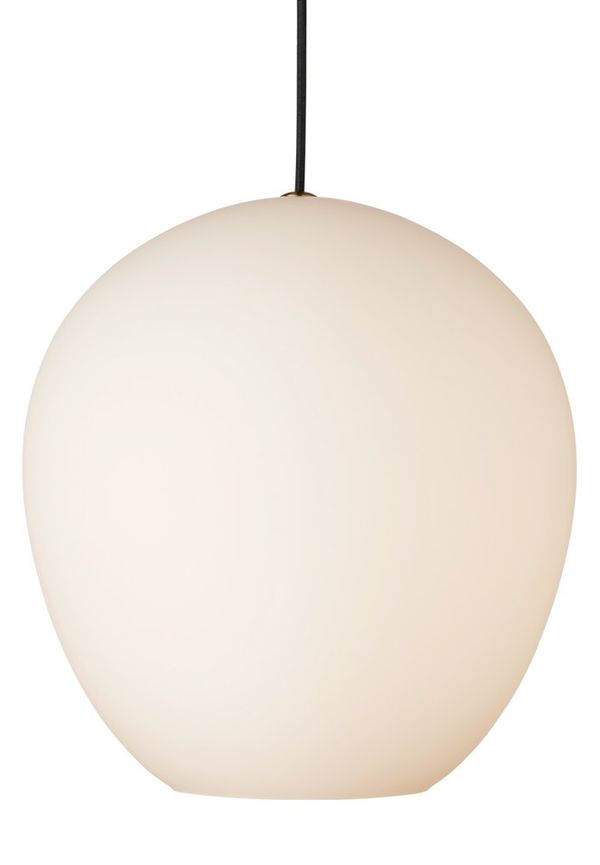 Riktigt snygg taklampa 2025 från Halo Design.