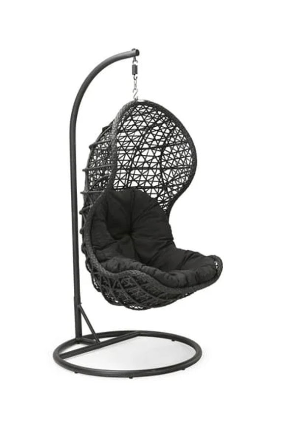 Klassisk Möbel som passar bra vid många olika tillfällen.