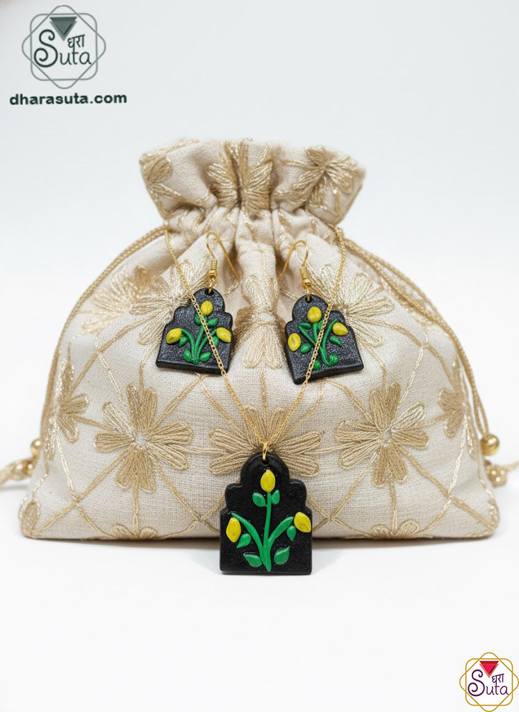 Handcrafted Floral Jharokha Pendant Necklace & Matching Earrings Jewelry Set
