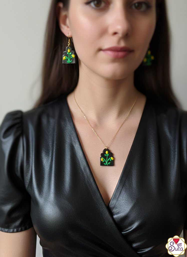 Handcrafted Floral Jharokha Pendant Necklace & Matching Earrings Jewelry Set