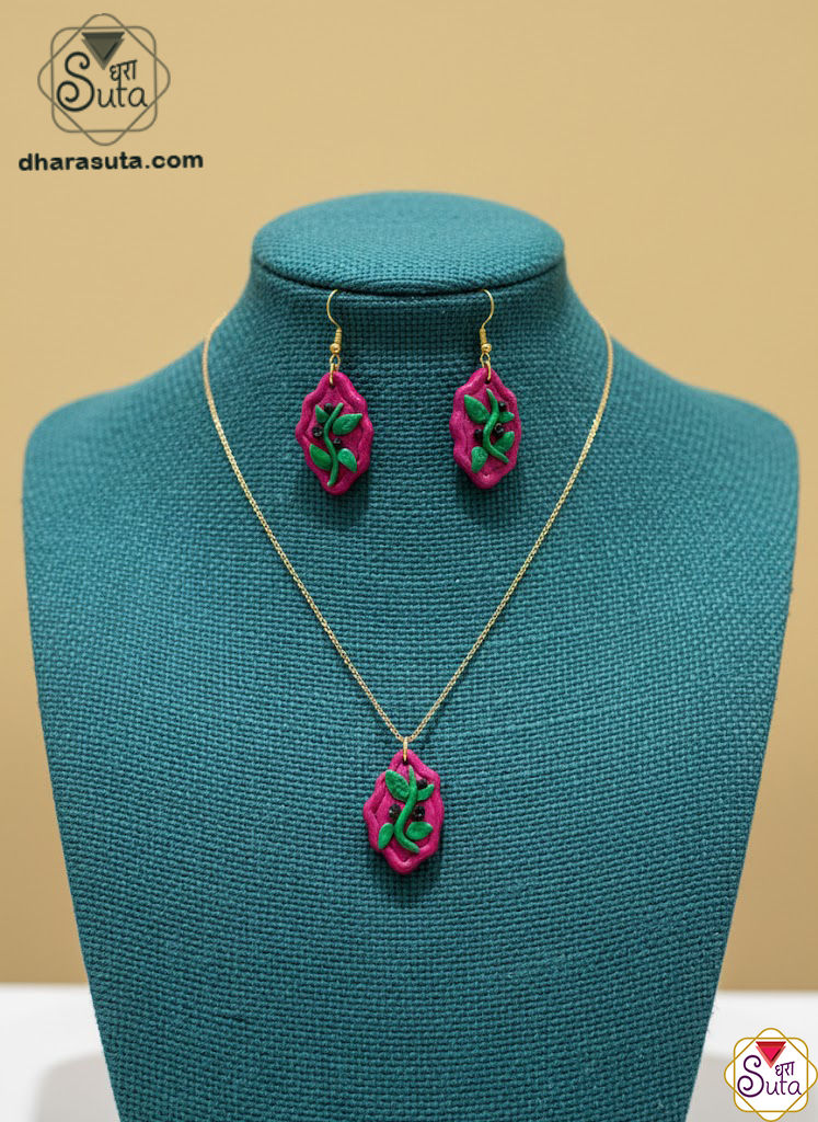 Handcrafted Terracotta Floral Jewelry Set – Magenta & Green Vine Necklace and Earrings Set