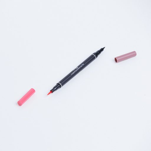 Irresistable 2 In 1 Pen-210 Famous Lip Liner 