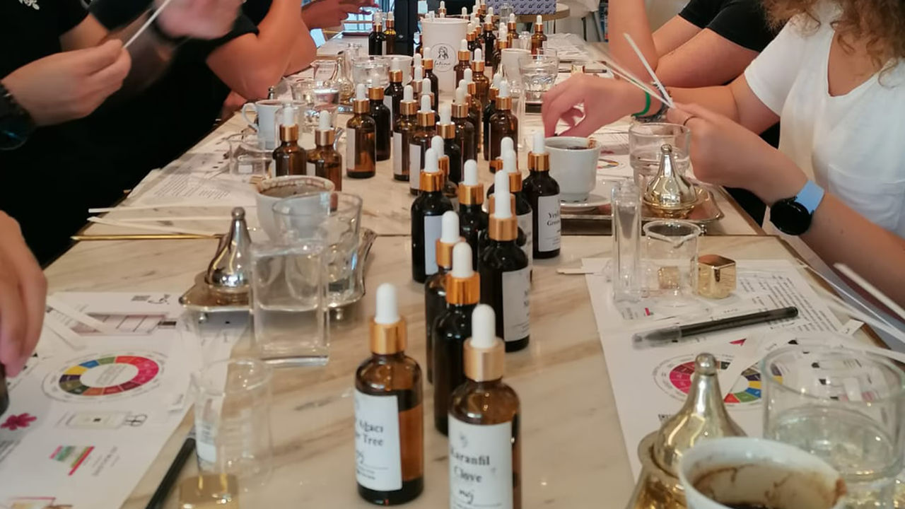Sevgiliyle Özel İmza Parfüm Workshop'u