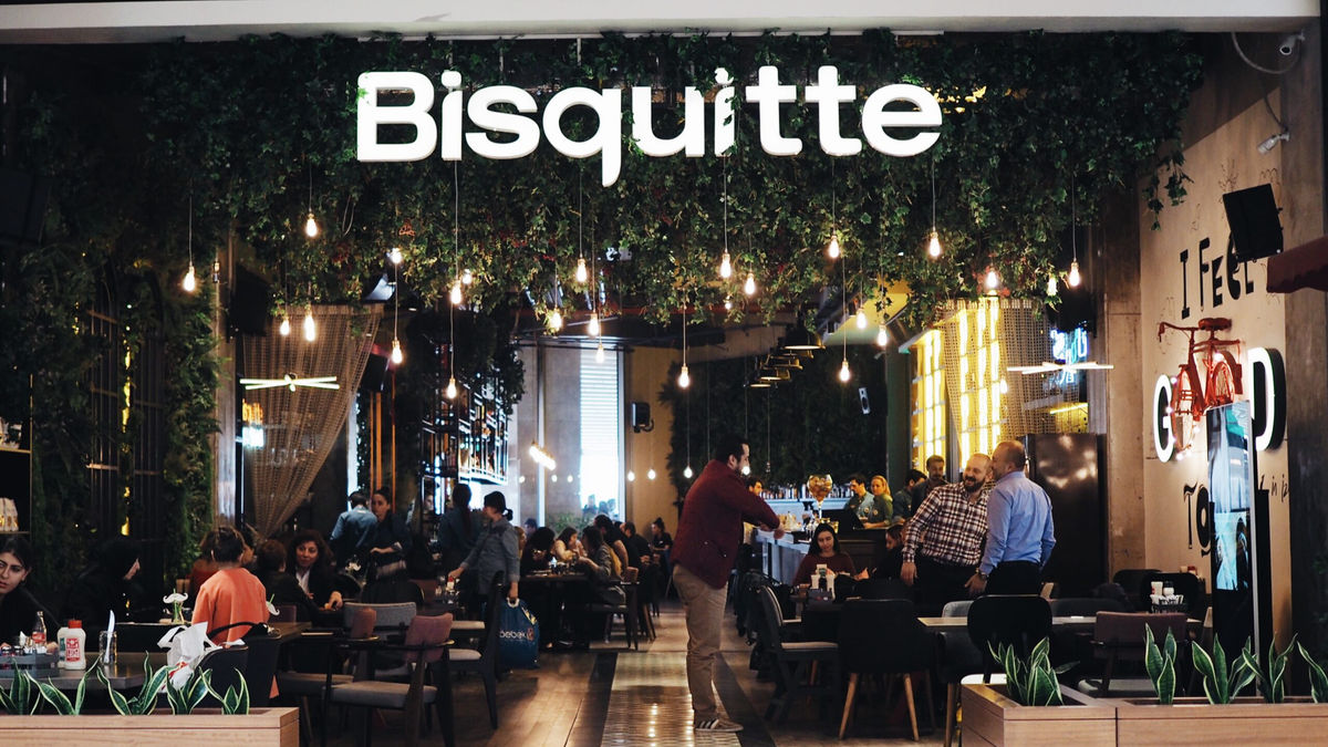 Bisquitte Cafe Lounge