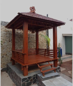 Jasa Pembuatan Gazebo Gaya Klasik di Kota Mojokerto