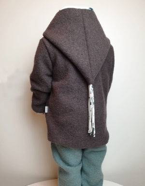 Walkjacke taupe, weiß mit grünen Blättern