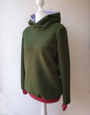 Damen Pullover / Hoodie aus Walk olivgrün (tailliert)