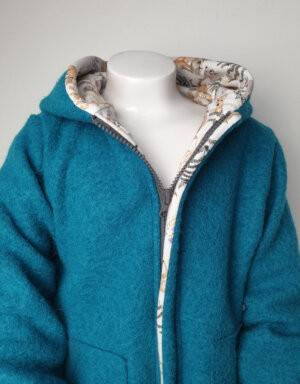 Deine Wunschjacke aus Walk mit Dinostacheln