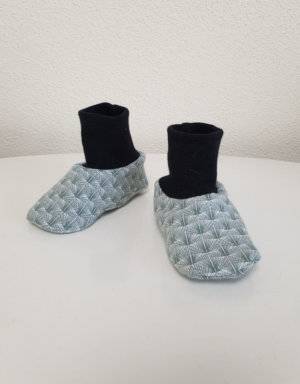 Baby-Schuhe Bio-Jersey grün gemustert, gefüttert mit Nicki oder Teddy