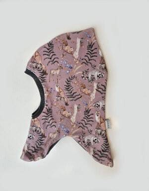 Schlupfmütze Bio-Jersey rosa mit Fuchs, Reh und Waschbär