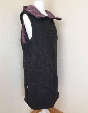 Damenweste aus Walk grau-schwarz, Jersey mauve mit Strichen (Schnittmuster Nr. 1)