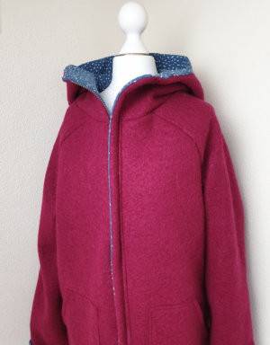 Damenjacke aus Walk beere, Jersey blau mit Strichen (gerade)