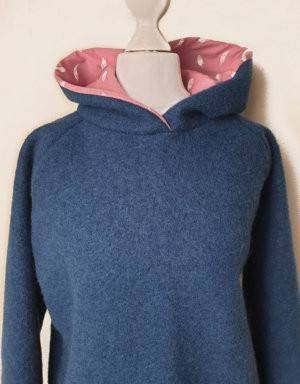 Damen Pullover / Hoodie aus Walk dunkelpetrol, rosa mit Feder (tailliert)