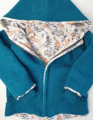 Walkjacke seegrün, Bio-Jersey weiß mit Fuchs, Reh und Waschbär