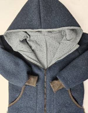 Walkjacke jeansblau, Musselin blau mit Strichen