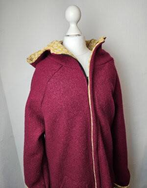 Damenmantel aus Walk beere, Jersey senf-gelb mit Blume