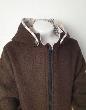 Walkjacke braun, Bio-Jersey weiß mit Fuchs, Reh und Waschbär