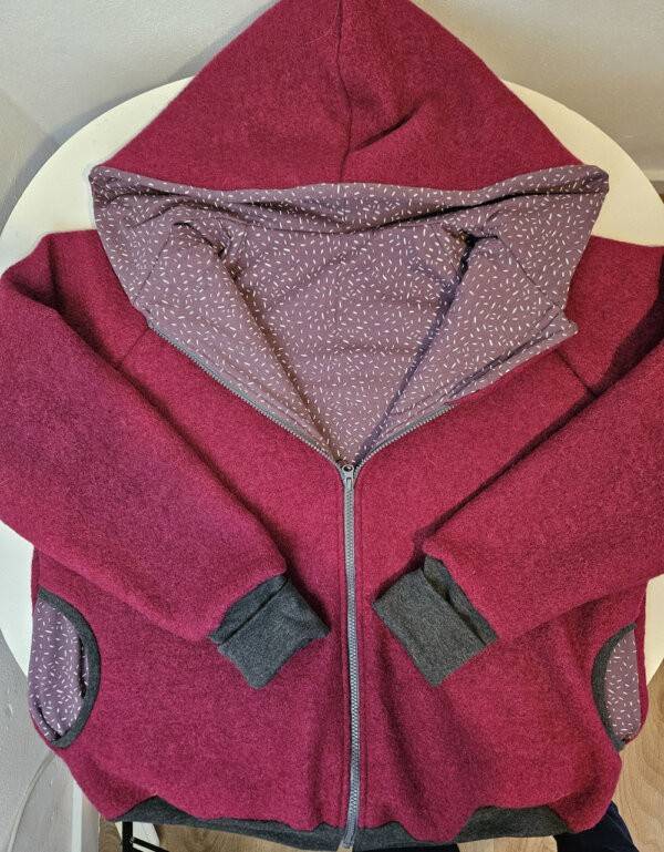 Damenjacke aus Walk beere, mauve mit Strichen (gerade)