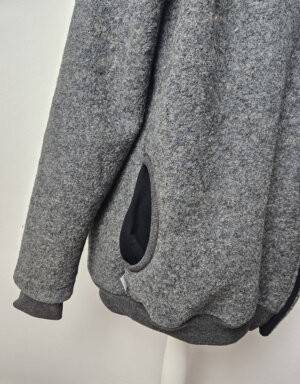 Damenjacke aus Walk dunkelgrau, Bio-Jersey schwarz