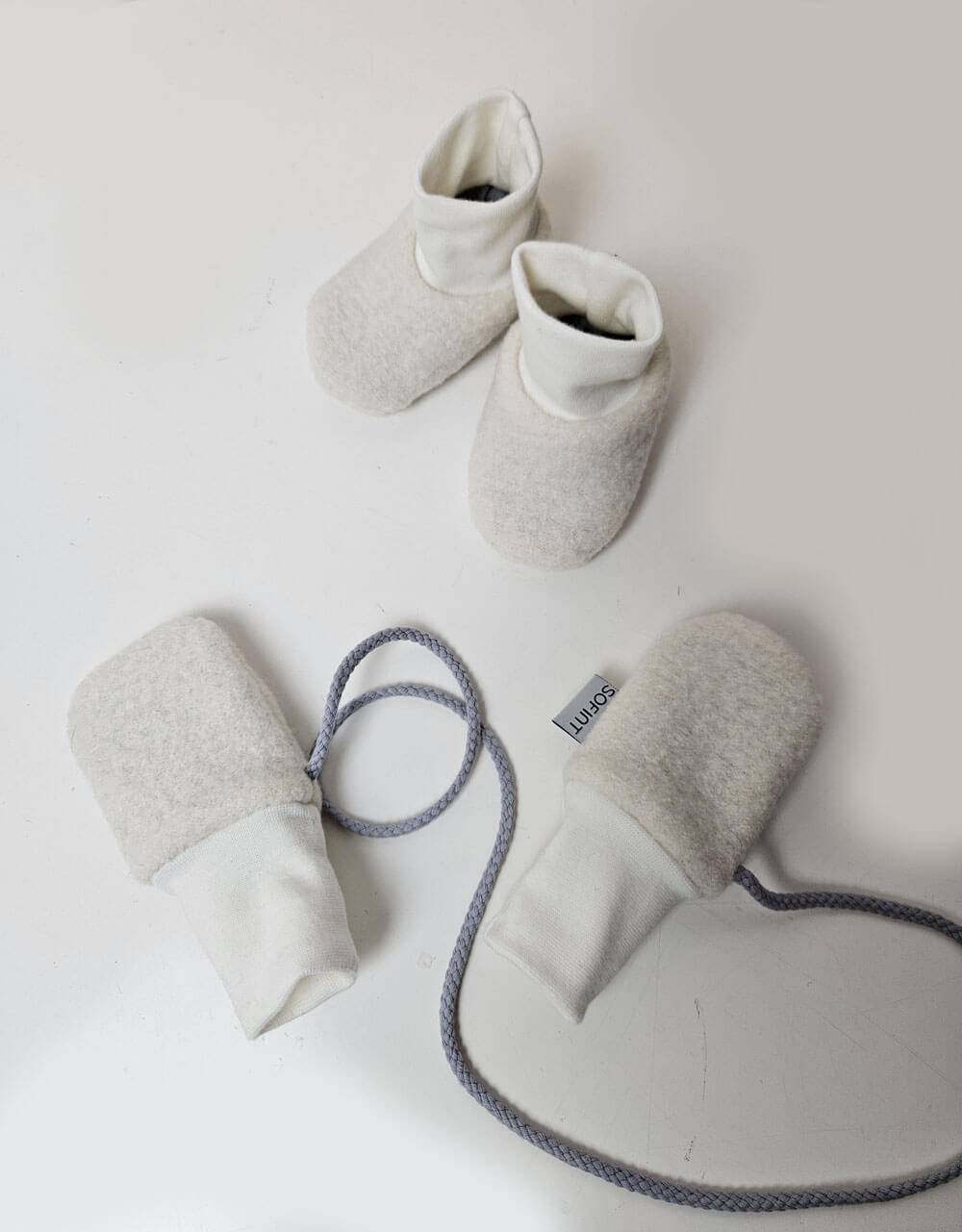 Walkschuhe creme-weiß Walkschuhe creme-weiß