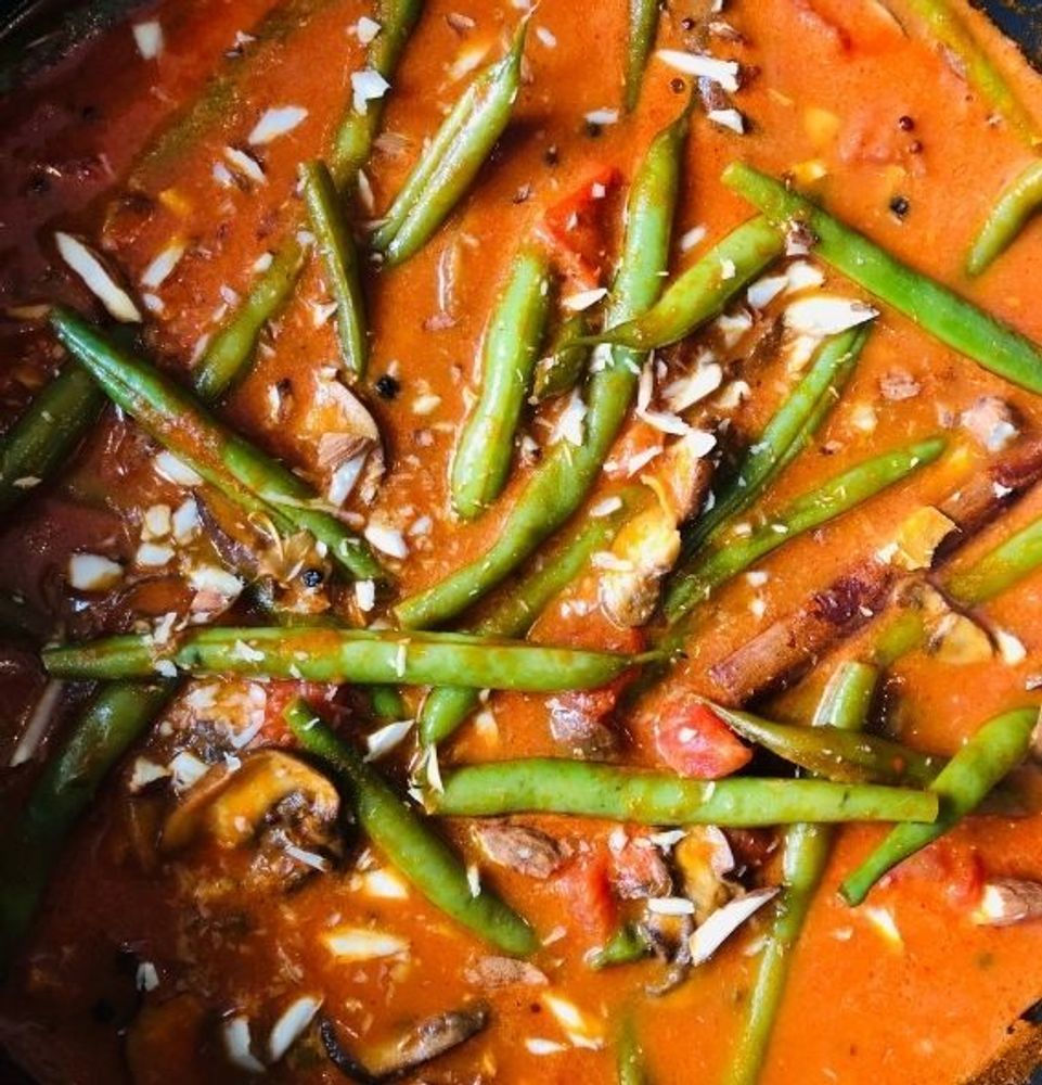 Cinnamon, Green Bean and Mushroom Curry