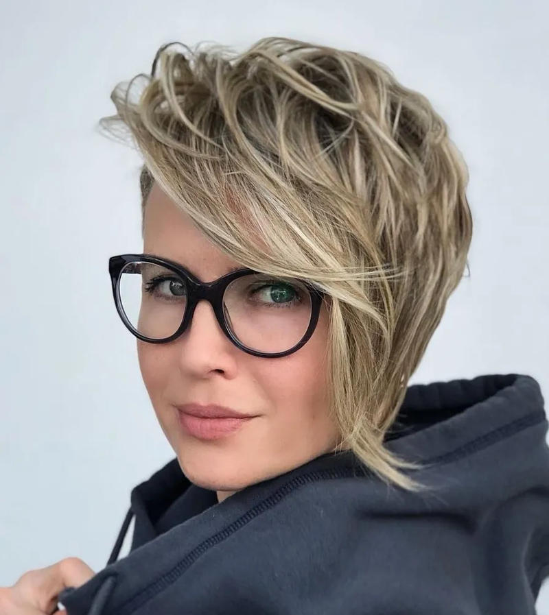 curtain bangs with glasses