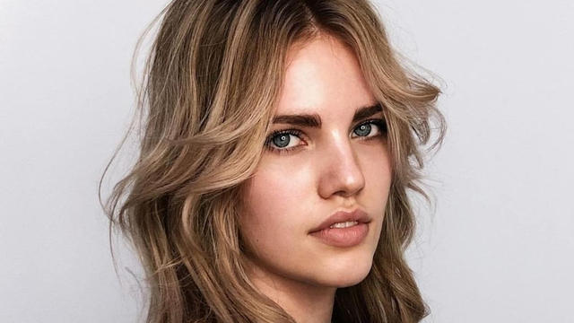 Curtain Bangs for Oval Face