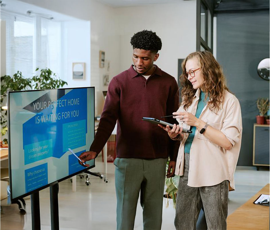 Pixage Digital Signage ile küçük adımlarla büyük etki yaratın