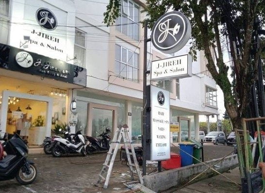 neon box denpasar
